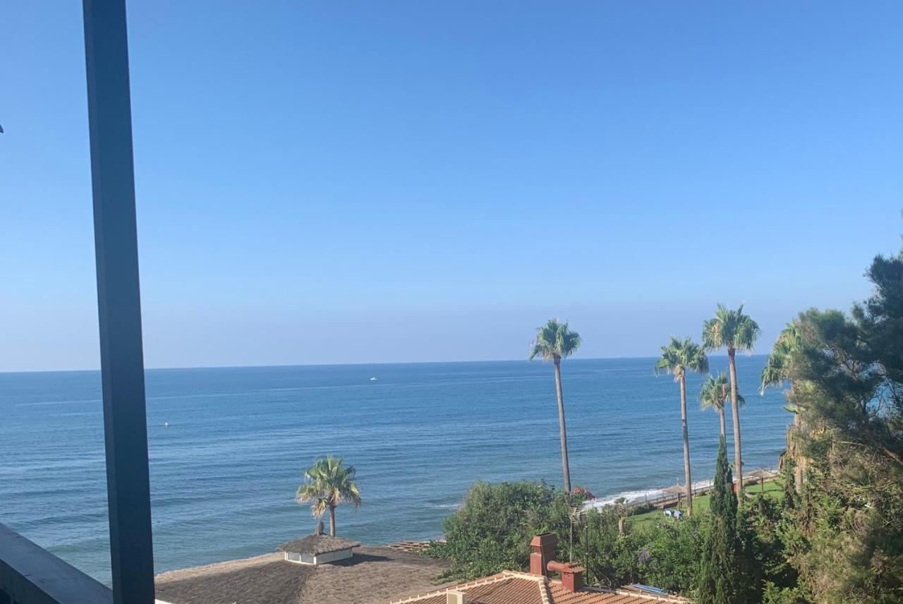 Lovely Beachfront Apartment In Calahonda Sitio de Calahonda المظهر الخارجي الصورة
