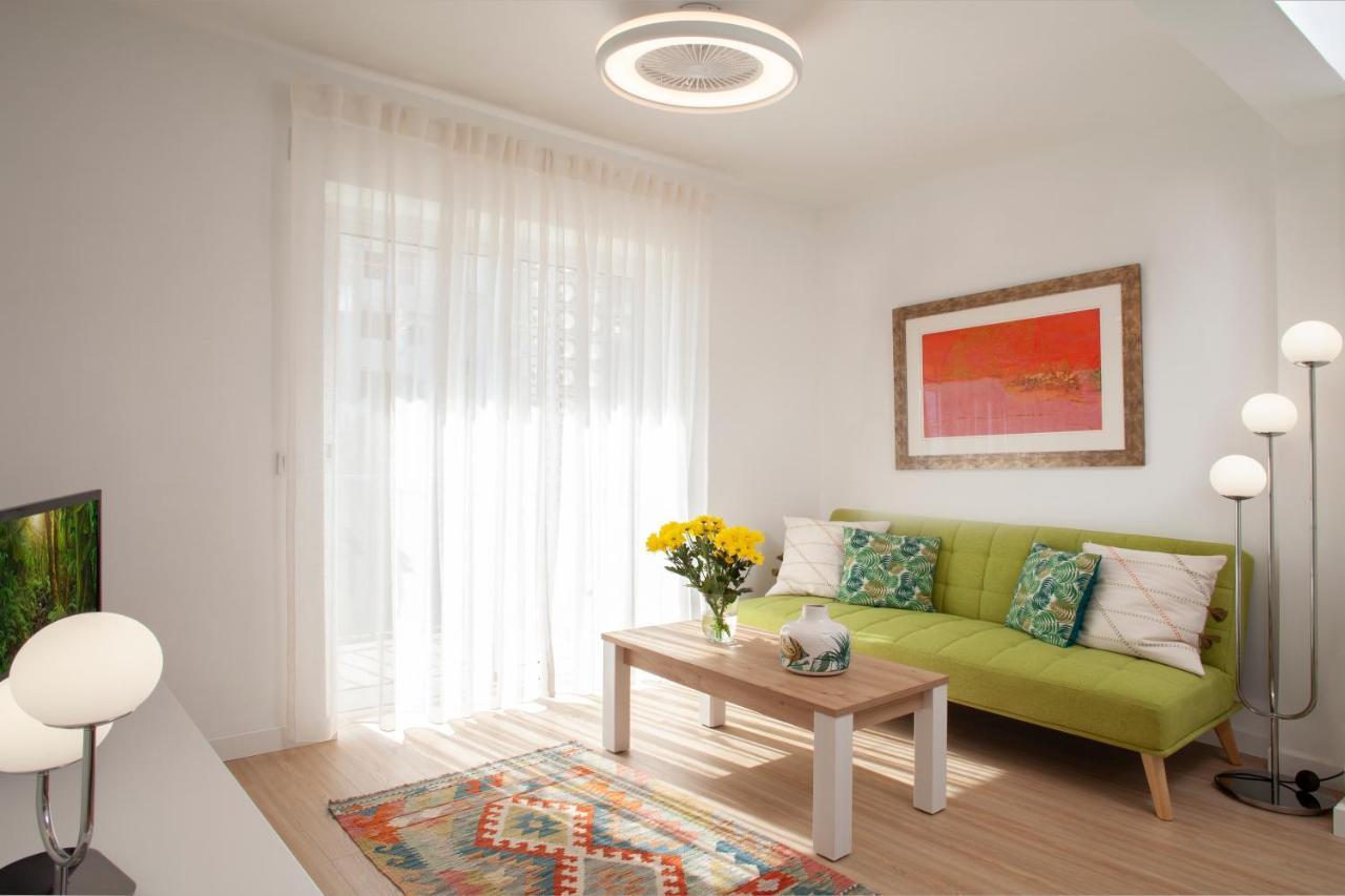 Lovely Beachfront Apartment In Calahonda Sitio de Calahonda المظهر الخارجي الصورة