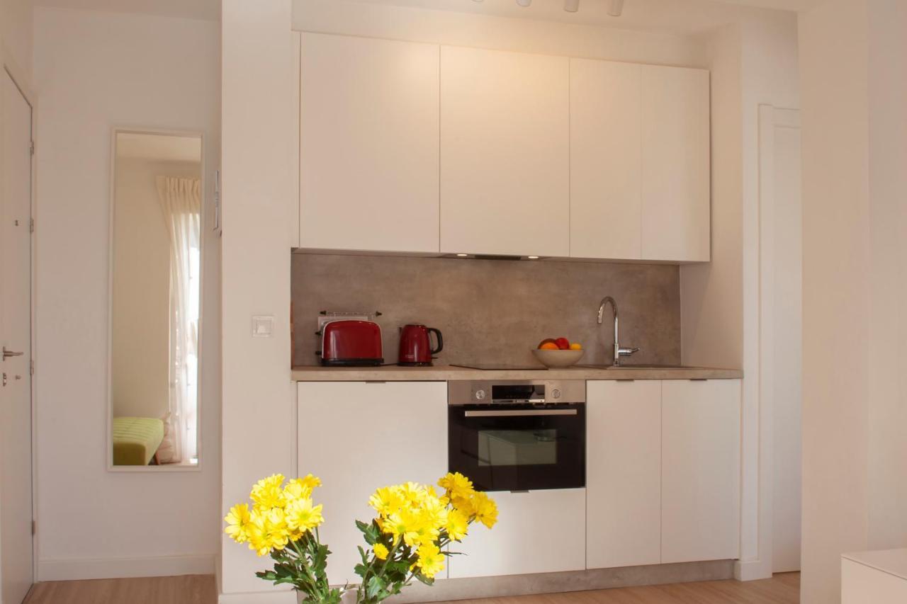 Lovely Beachfront Apartment In Calahonda Sitio de Calahonda المظهر الخارجي الصورة